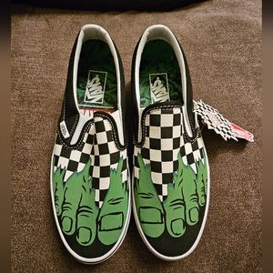 NWT Never Worn Vans x Marvel Hulk Classic Slip On Sneakers Limited Edition Rare